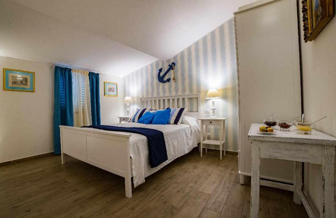 Quattro Torri B&B Санта Тереза ди Рива Екстериор снимка