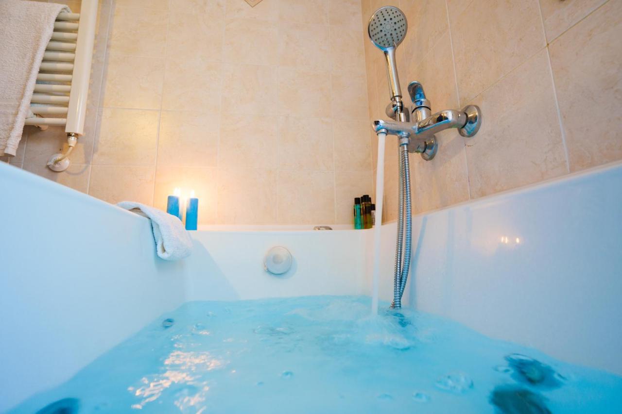 Quattro Torri B&B Санта Тереза ди Рива Екстериор снимка