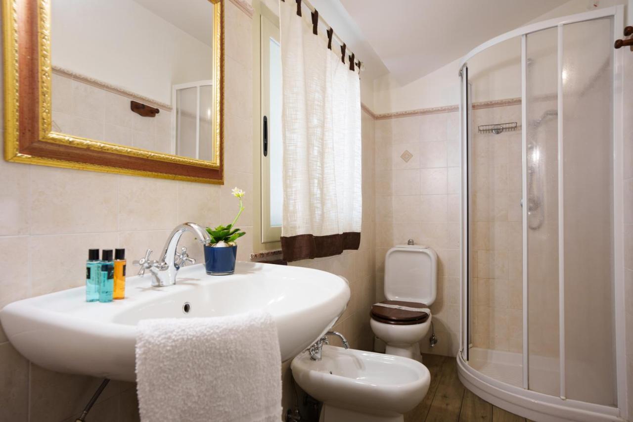 Quattro Torri B&B Санта Тереза ди Рива Екстериор снимка