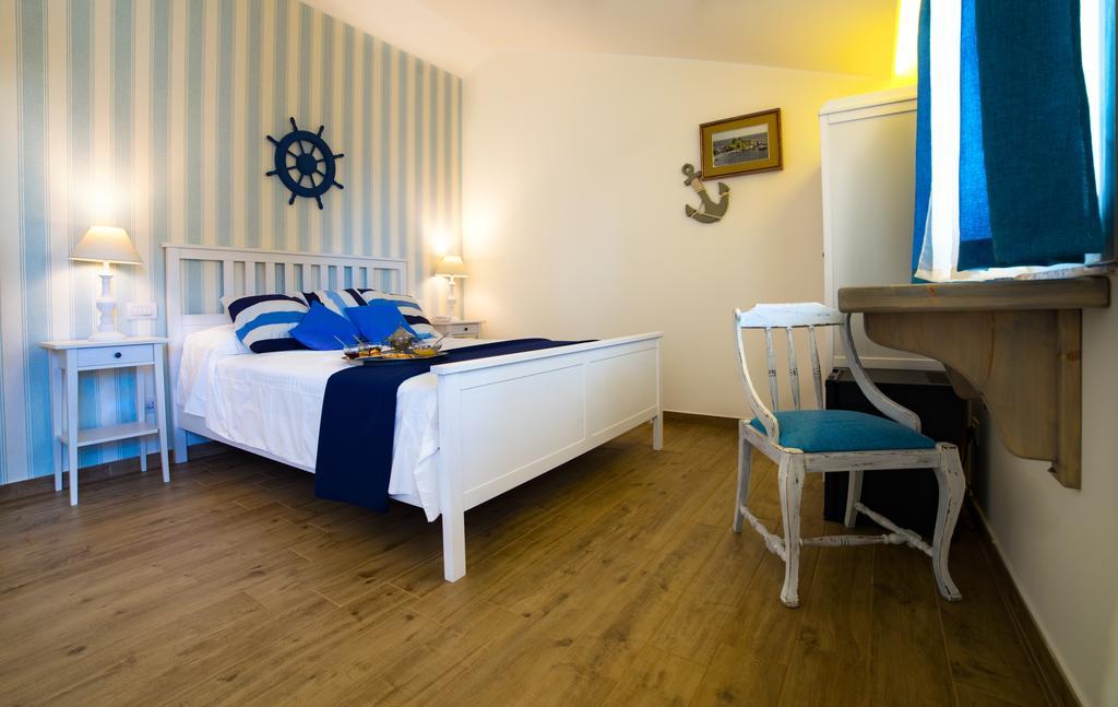 Quattro Torri B&B Санта Тереза ди Рива Екстериор снимка