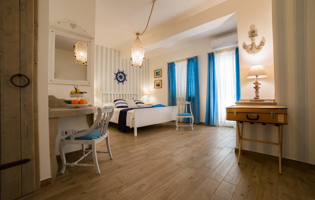 Quattro Torri B&B Санта Тереза ди Рива Екстериор снимка