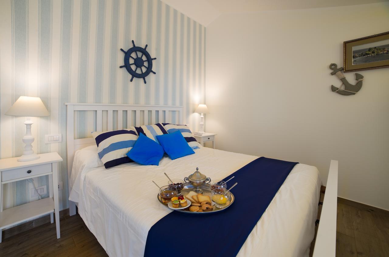 Quattro Torri B&B Санта Тереза ди Рива Екстериор снимка